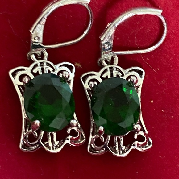 Emerald Leverback Earrings - Picture 3 of 7